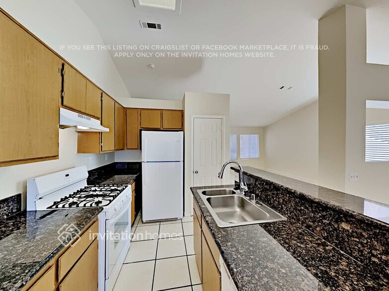Building Photo - 117 Breezy Shore Ave