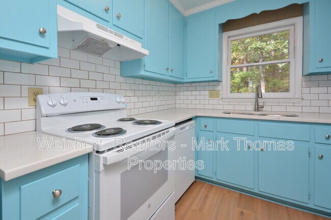 Building Photo - 11 Tarawa Terrace
