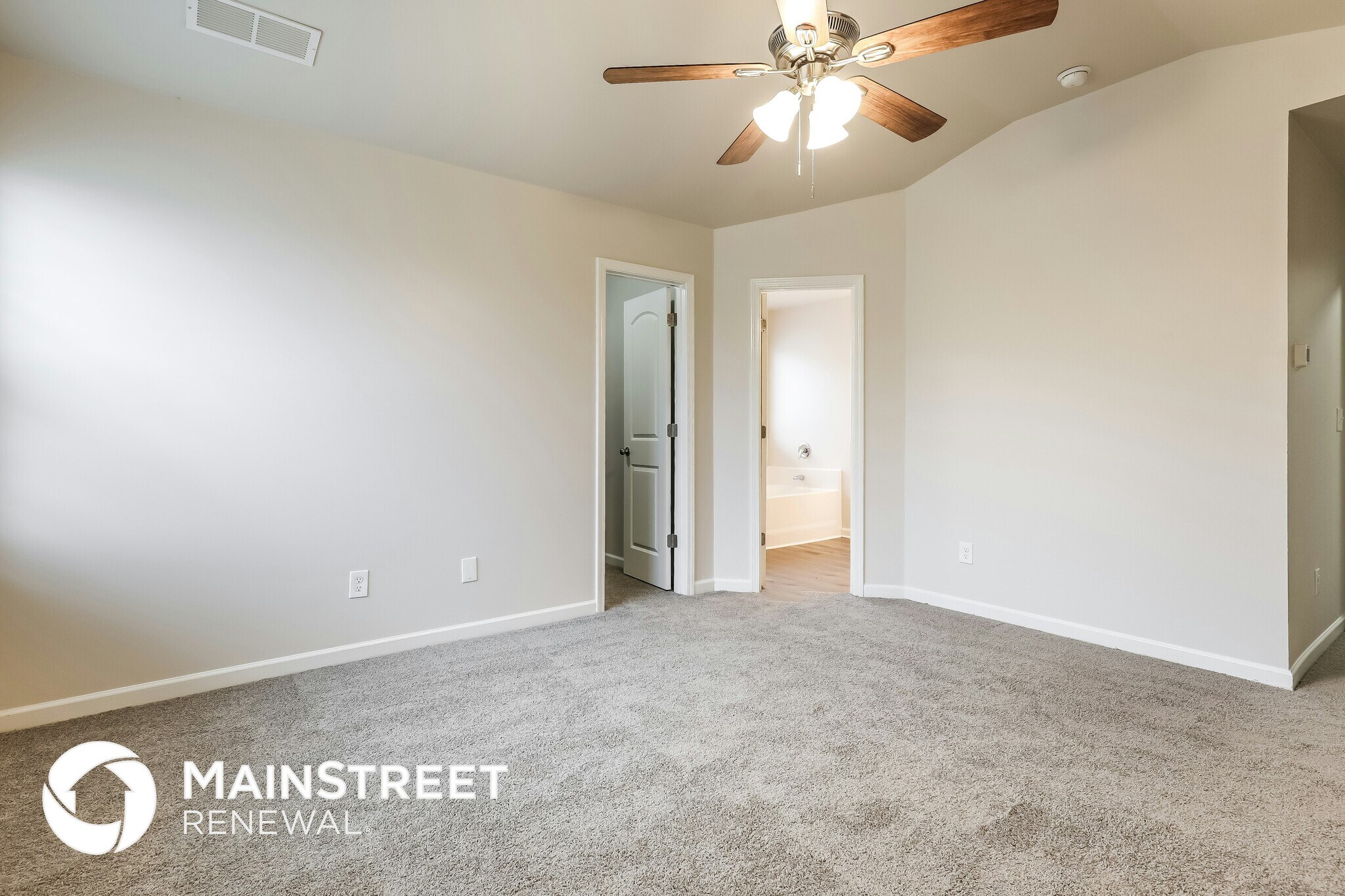 Building Photo - 7163 Tanger Blvd