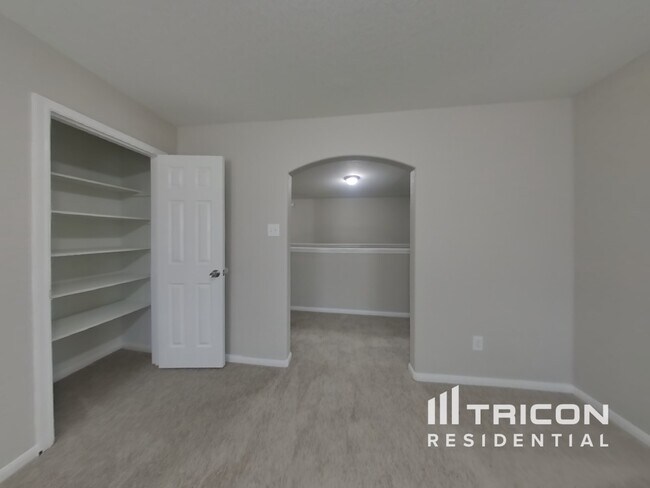 Building Photo - 12303 Kings Garden Ct