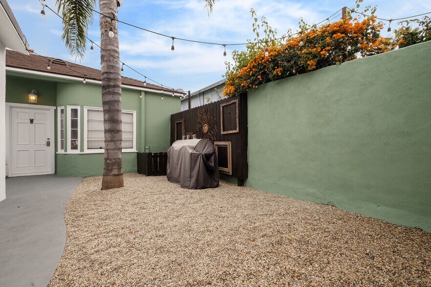 Building Photo - 2065 Ivar Ave