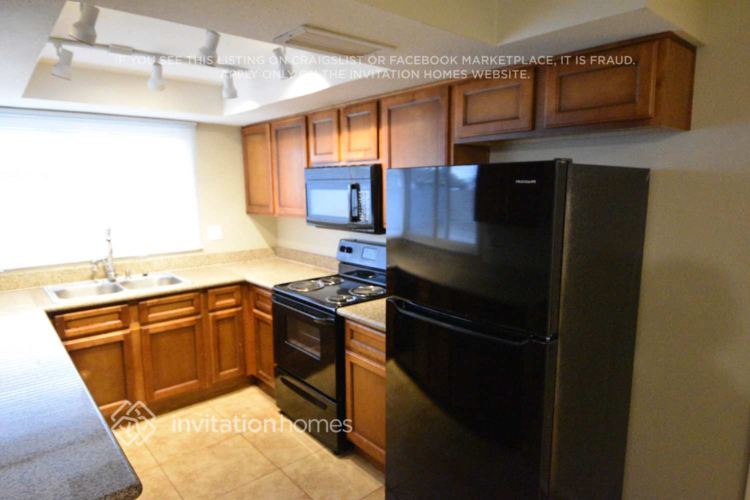 Building Photo - 12663 N 47th Dr