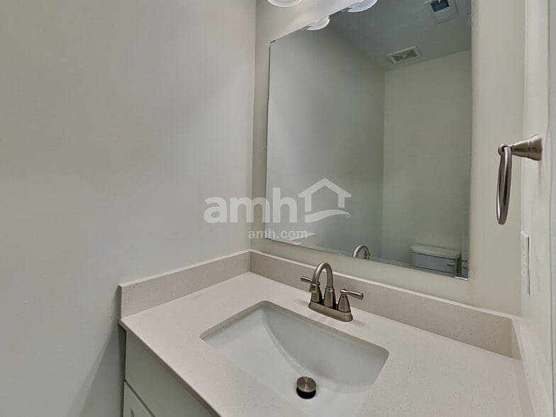 Building Photo - 13844 N Cardonia Dr