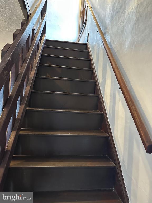 Building Photo - 15 Myers Rd