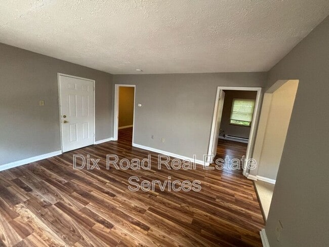 Building Photo - 3121 Gobel Ave