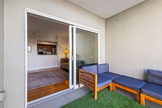 Building Photo - 275 13th St NE