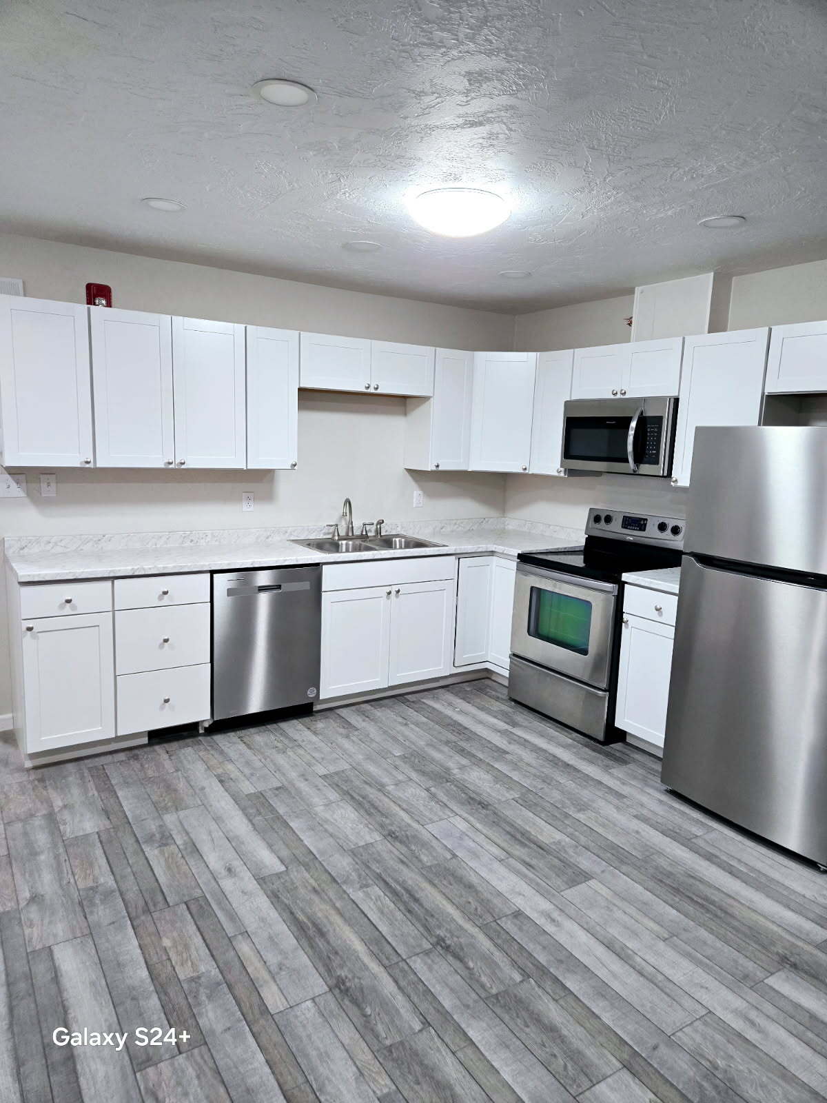 Building Photo - 1357 US-30