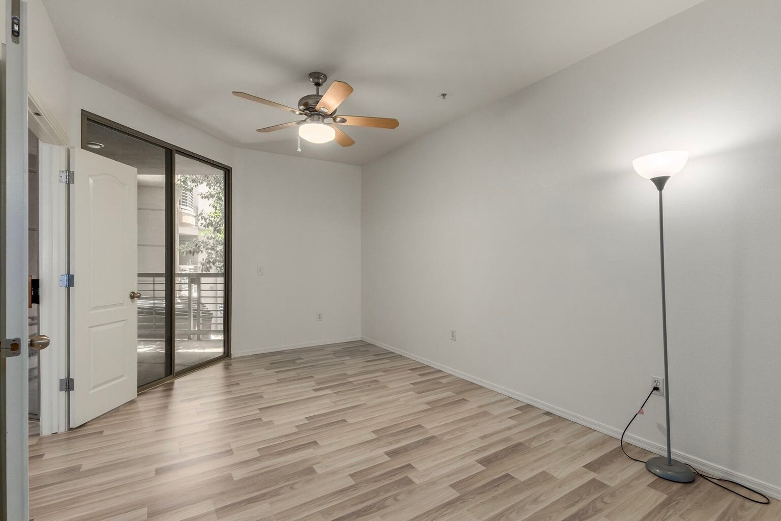 Building Photo - 1701 E Colter St