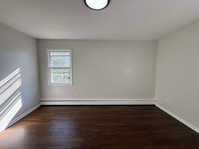 Building Photo - 1243 Whelan Pl