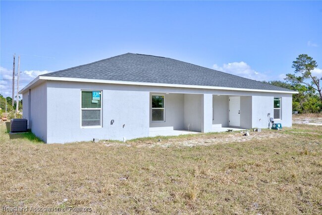 Building Photo - 293 Lincoln Rd NE