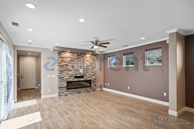 Building Photo - 4330 Trolan Ln