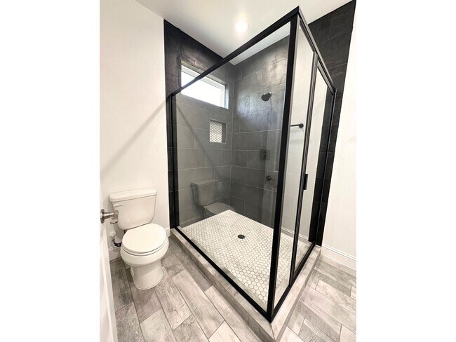 Building Photo - 7710 Darnay Dr