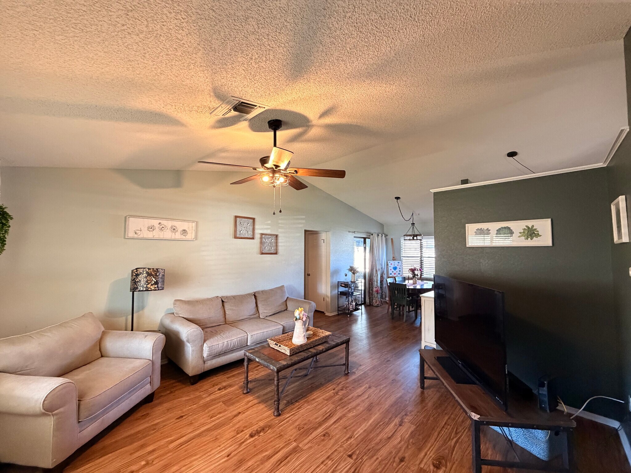 Building Photo - 7308 Fairwood Ave