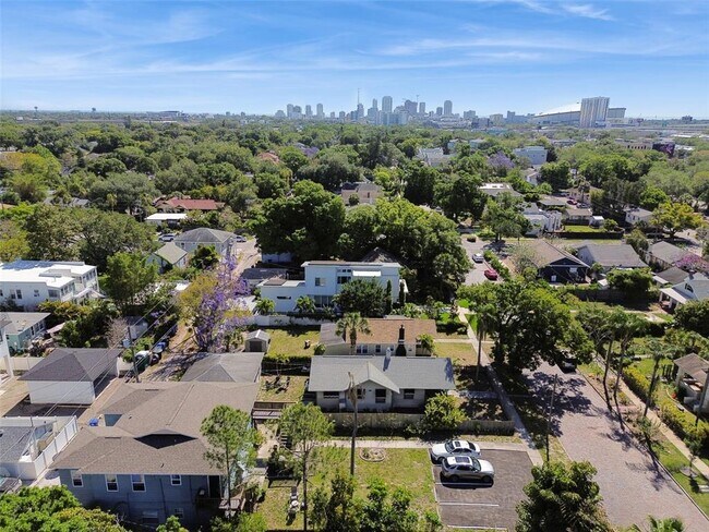 Building Photo - 2445 2nd Ave N