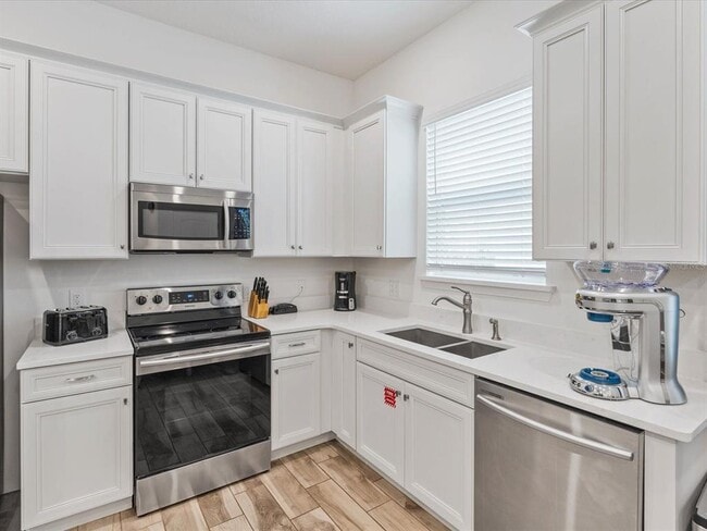 Building Photo - 8092 Knee Deep Rd