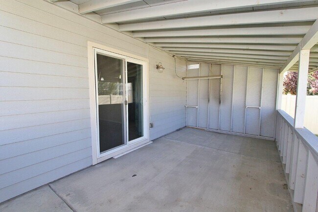 Building Photo - Beautiful Home in Meridian: Available Now!