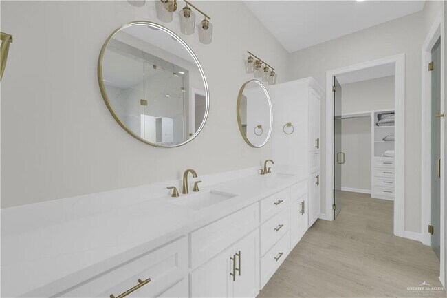 Building Photo - 29 Pecan Ave