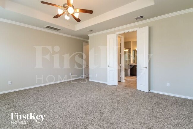 Building Photo - 8235 Longear Ln