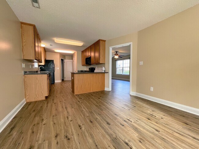 Building Photo - 29712 Robert Lee Ct