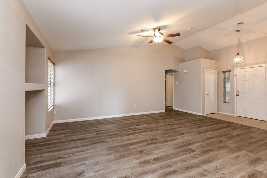 Building Photo - 1113 Nordyke Ave