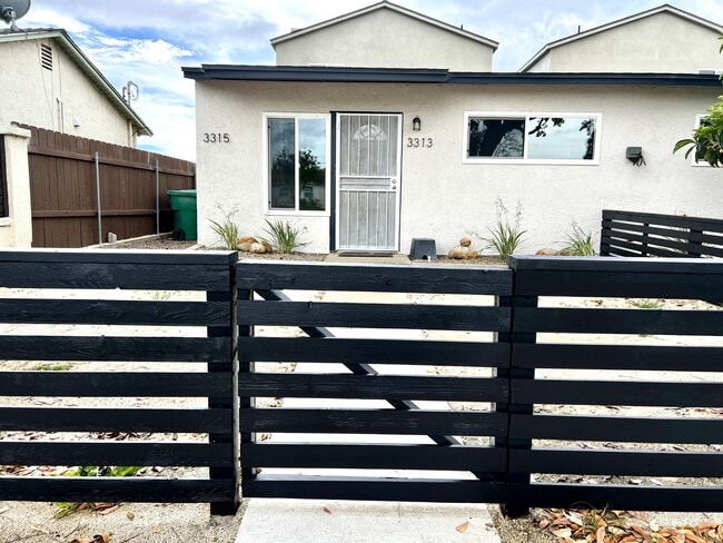 Building Photo - 3313 Clairemont Mesa Blvd