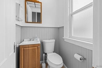 Building Photo - 1628 W Genesee St