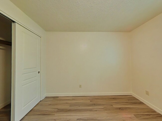 Building Photo - 3 Bedroom House ~ South Corvallis
