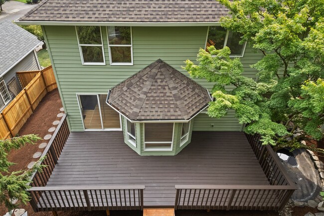 Building Photo - Remodeled 5 Bedroom House in Beaverton!