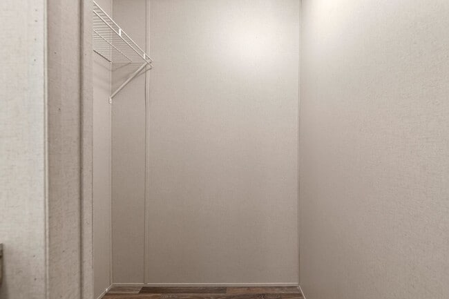 Building Photo - 2 Bedroom, 2 Bathroom Home