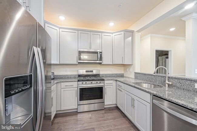 Building Photo - 5335 Palomino Ct