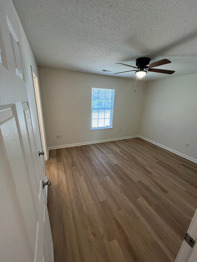 Building Photo - Move-in Ready! Charming 3 Bedroom 2 Bathroom home in Effingham County, GA