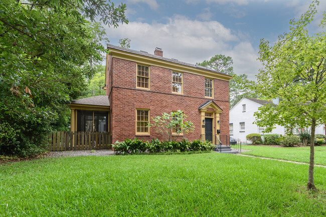 Building Photo - 617 E 50th St