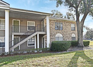 Building Photo - Spacious 2 bedroom 2 bath condo practically on UCF campus