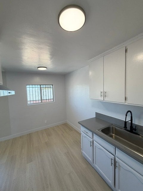 Building Photo - 600 W 93rd St