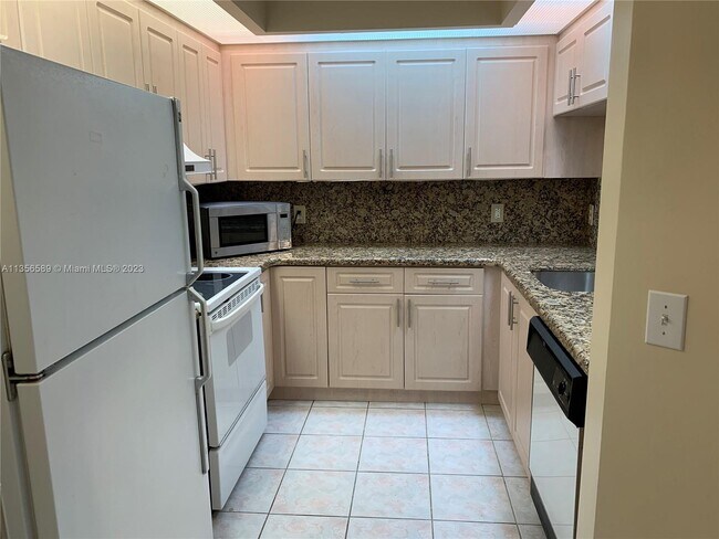 Building Photo - 1501 SW 131st Way