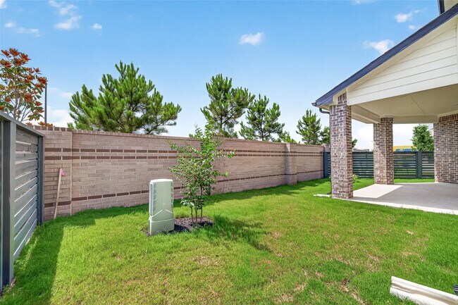Building Photo - 21227 Teal Lovegrass Ln