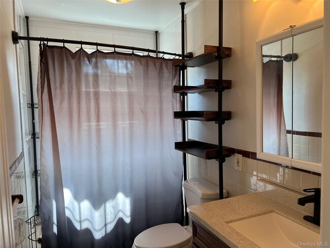 Building Photo - 539 Central Ave