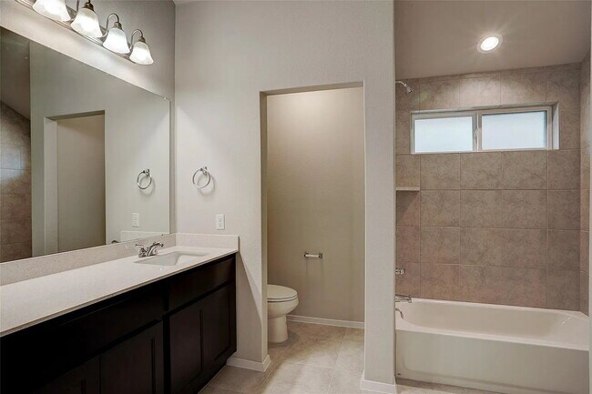 Building Photo - 171 White Dunes Dr