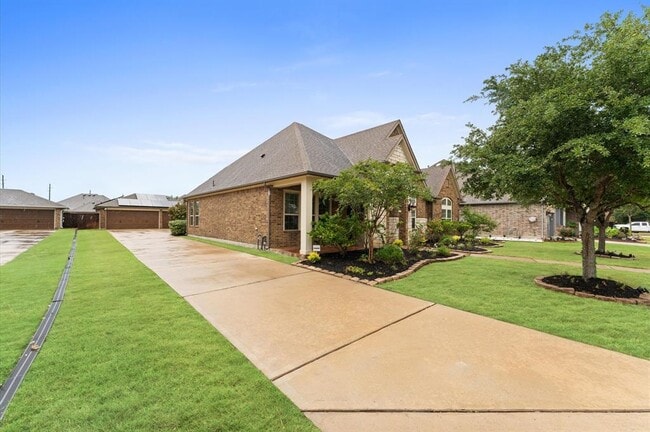 Building Photo - 10110 Da Vinci Ct