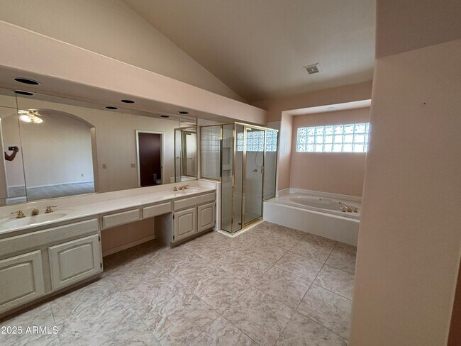 Building Photo - 25033 S Ribbonwood Dr