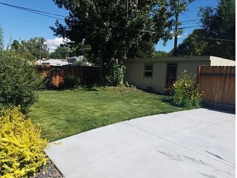 Building Photo - 817 W Highland St