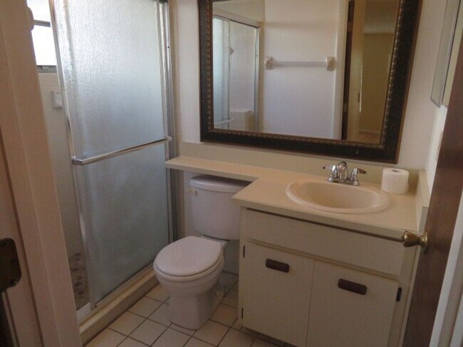 Building Photo - OVIEDO 3BR 2BA home in Alafaya Woods! Fenc...