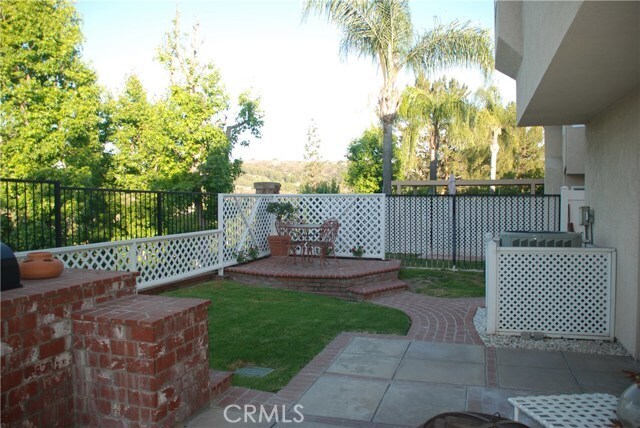 Building Photo - 16236 Peppertree Ln