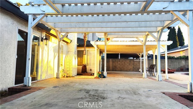 Building Photo - 1418 N Glenarbor St