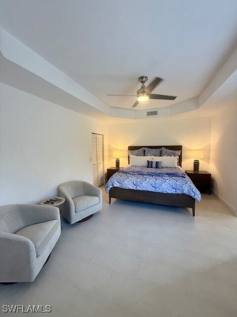 Building Photo - 7056 Pelican Bay Blvd