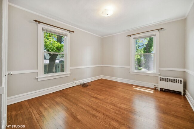 Building Photo - 1029 Linden Ave