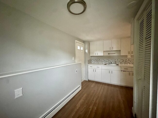 Building Photo - 25 Westmoor Rd