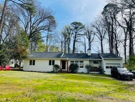 Building Photo - 809 Woodland Ave