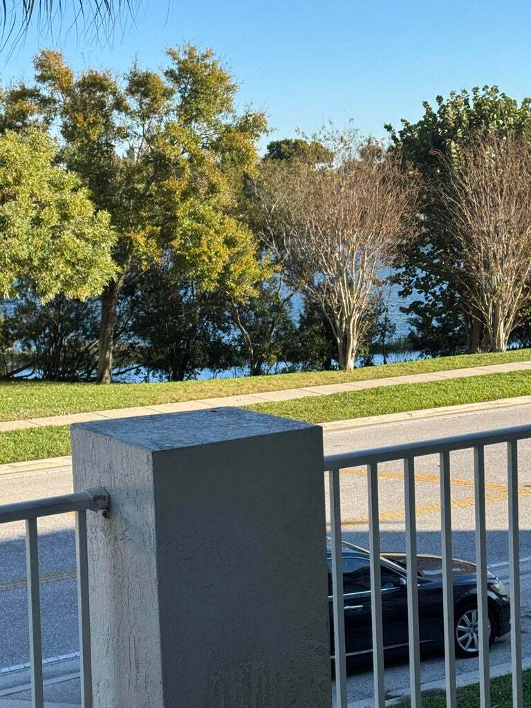 Building Photo - 1241 Via de Fossi