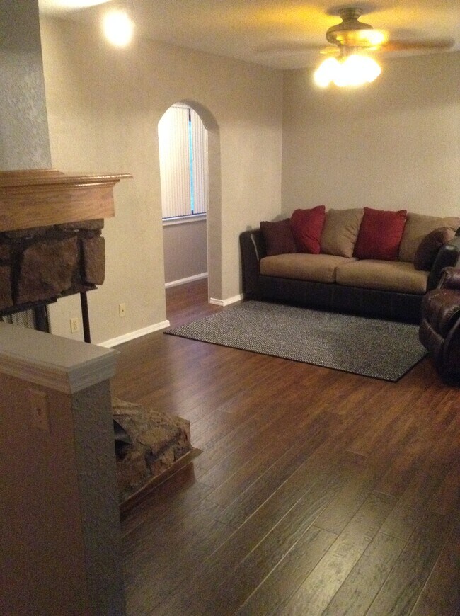 Building Photo - 6384 S 80th East Ave